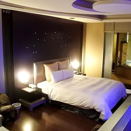 North Country Motel Yingge Экстерьер фото