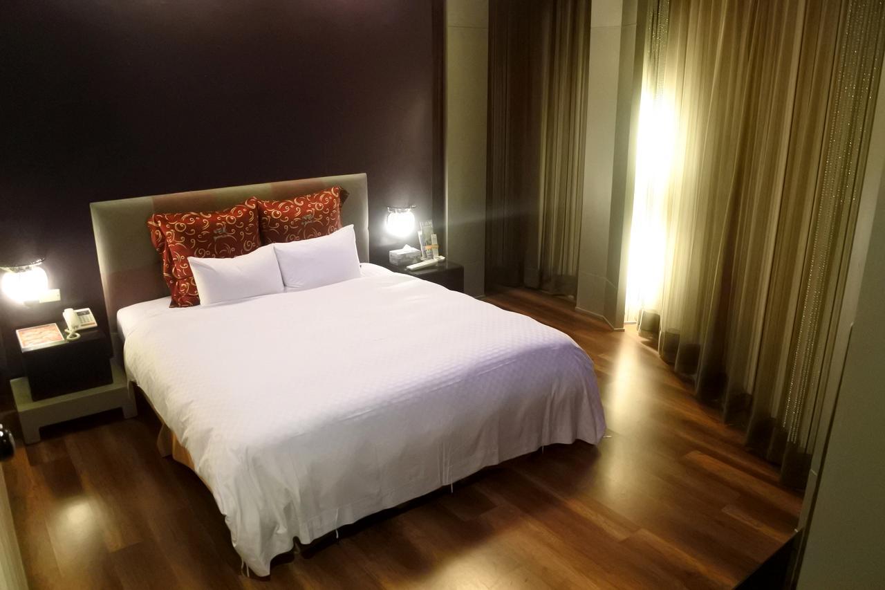 North Country Motel Yingge Экстерьер фото